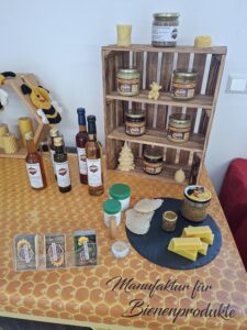 Imkerei Kräuterbiene Sara Paratschek